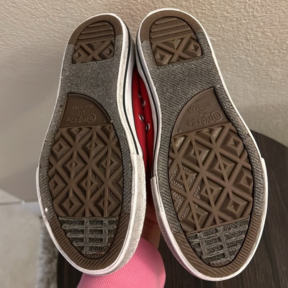 (2) Red Converse Chuck Taylor All Star Classics Unisex - Picture 8 of 12